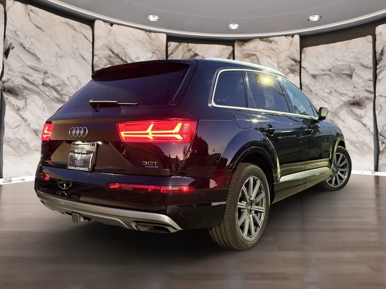 Used 2017 Audi Q7 3.0T Premium image 5