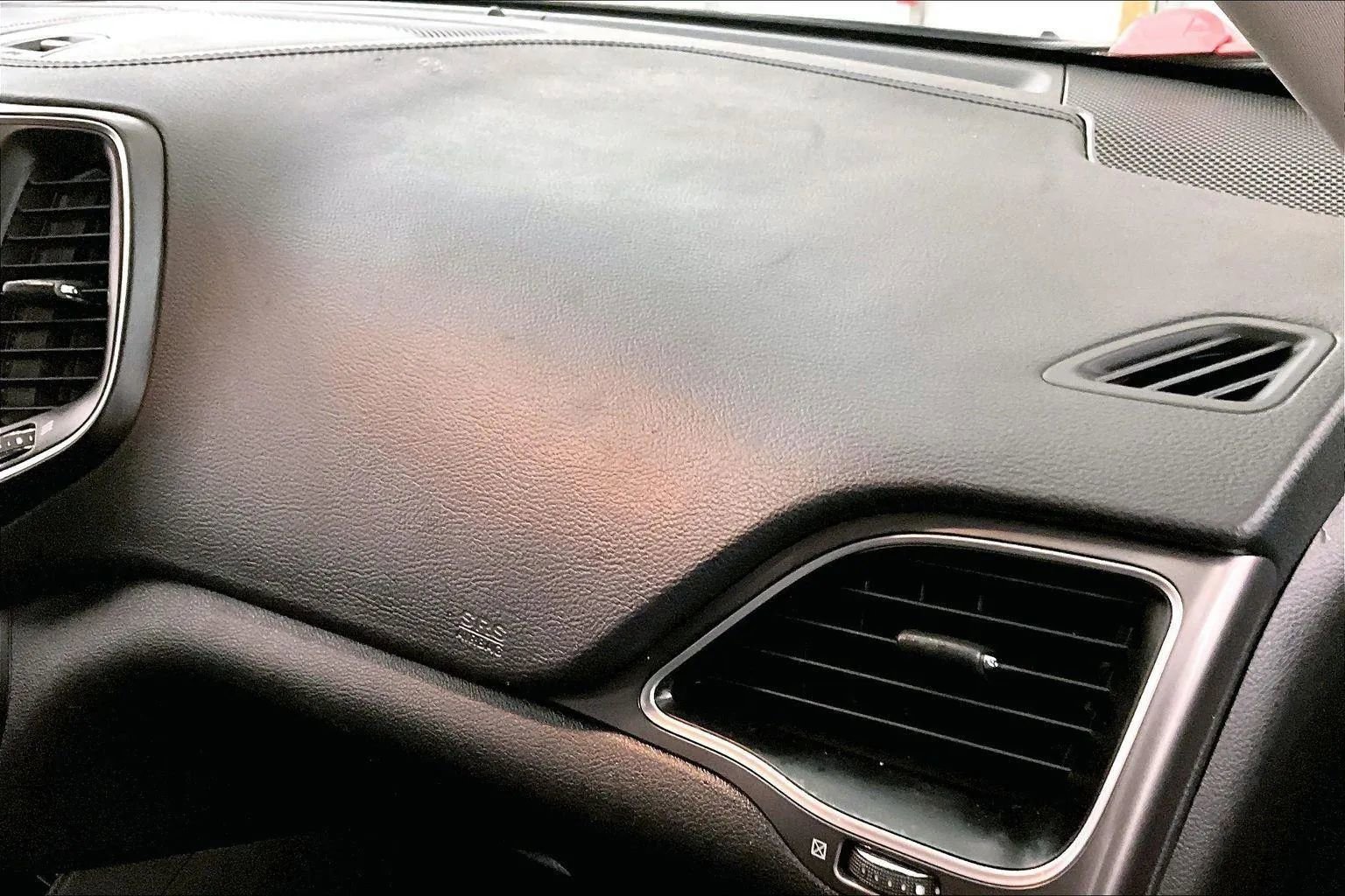 Used 2020 Jeep Cherokee Latitude Plus image 15