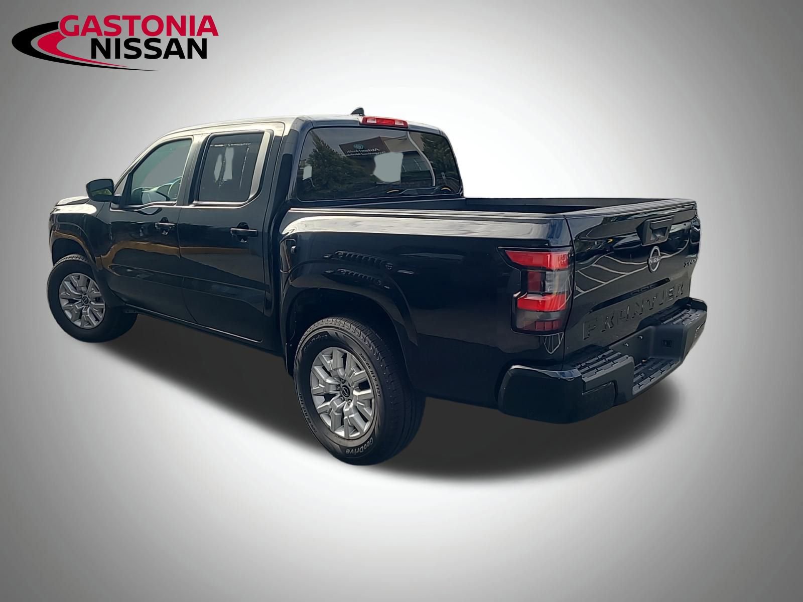 Used 2023 Nissan Frontier SV image 40