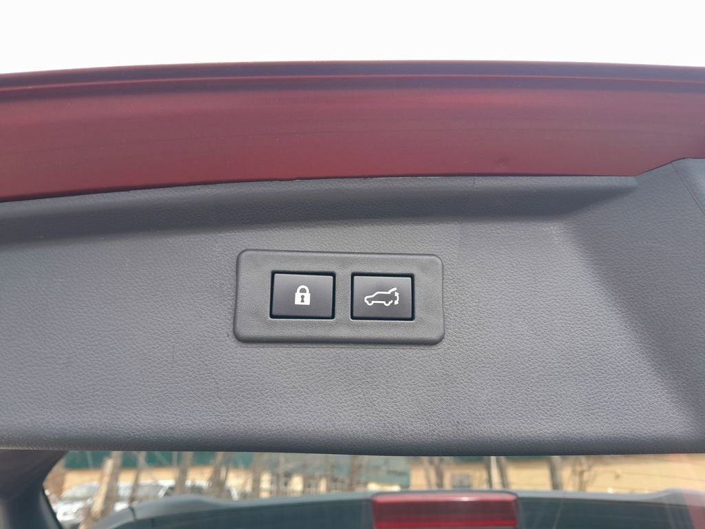 Used 2022 Subaru Outback Premium image 35