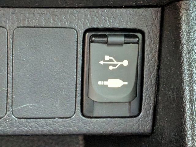 Used 2019 Toyota Corolla L image 21