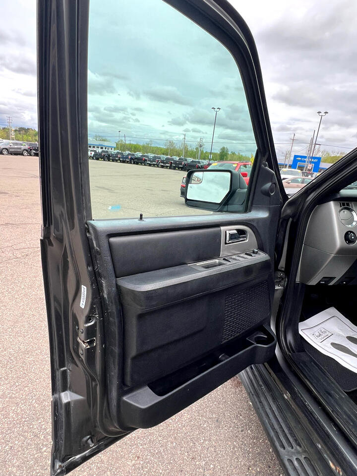 Used 2015 Ford Expedition XLT w/ Equipment Group 201A image 10