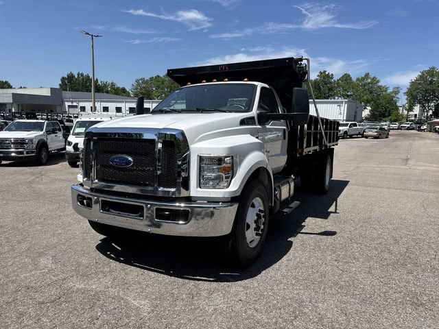 New 2027 Ford F750 2WD Regular Cab Super Duty image 1