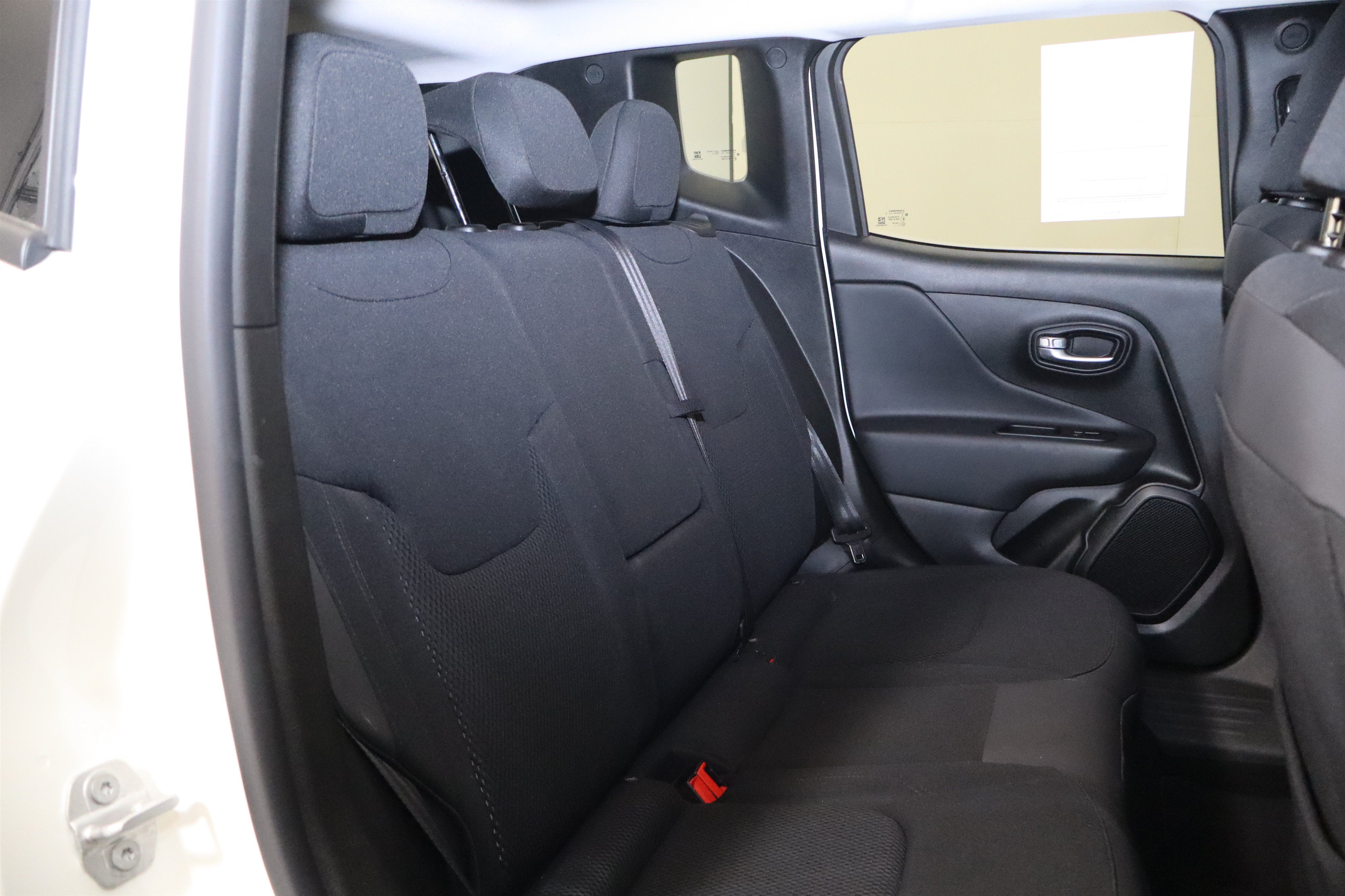 Used 2020 Jeep Renegade Altitude AWD/4WD image 19