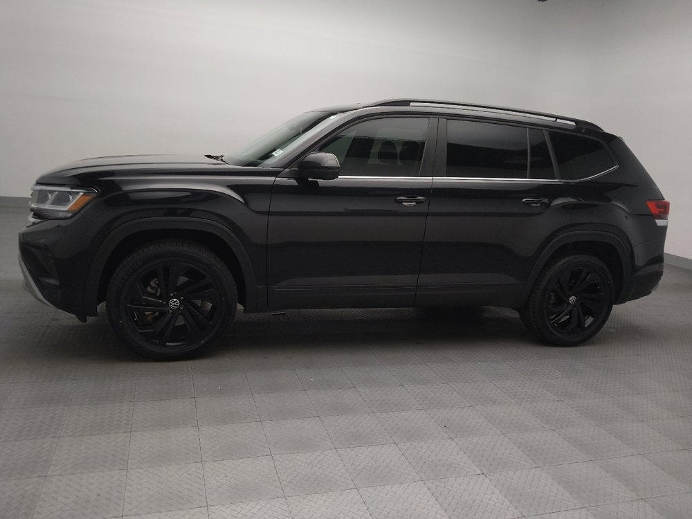 Used 2022 Volkswagen Atlas SE image 2