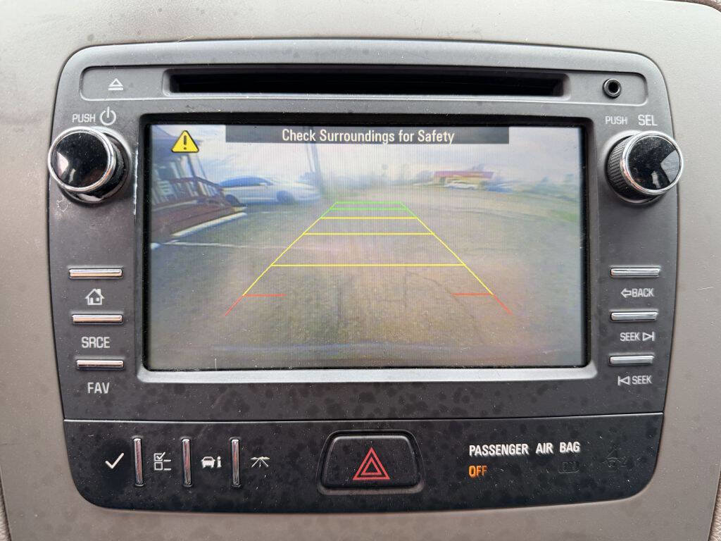 Used 2014 Chevrolet Traverse LS FWD image 23