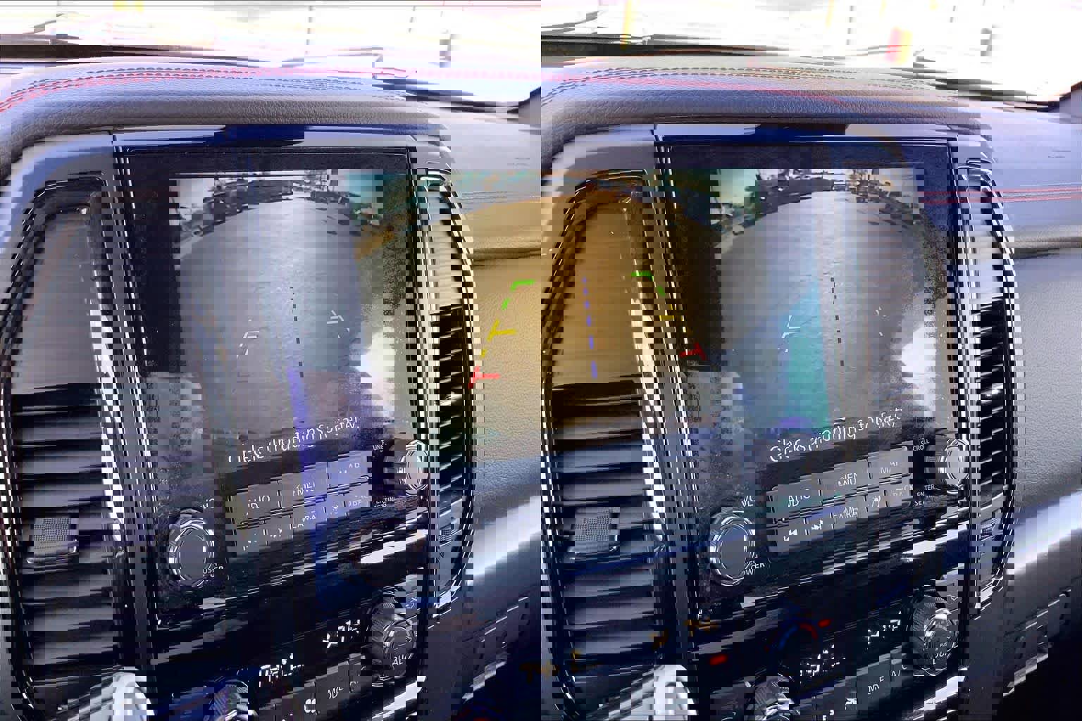 Used 2023 Nissan Titan PRO-4X image 26