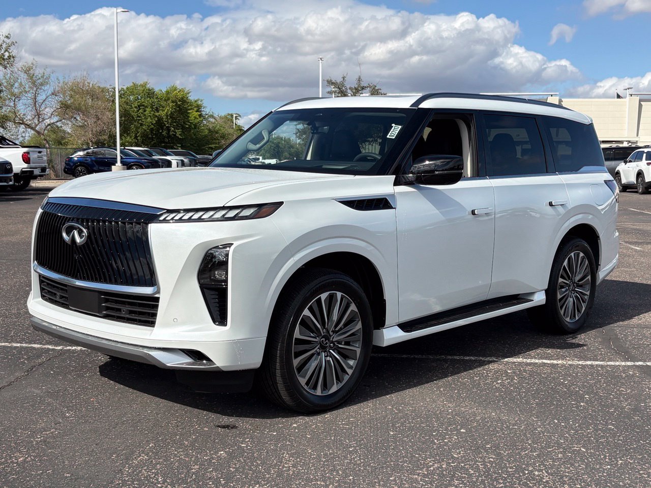 New 2027 INFINITI QX80 Luxe