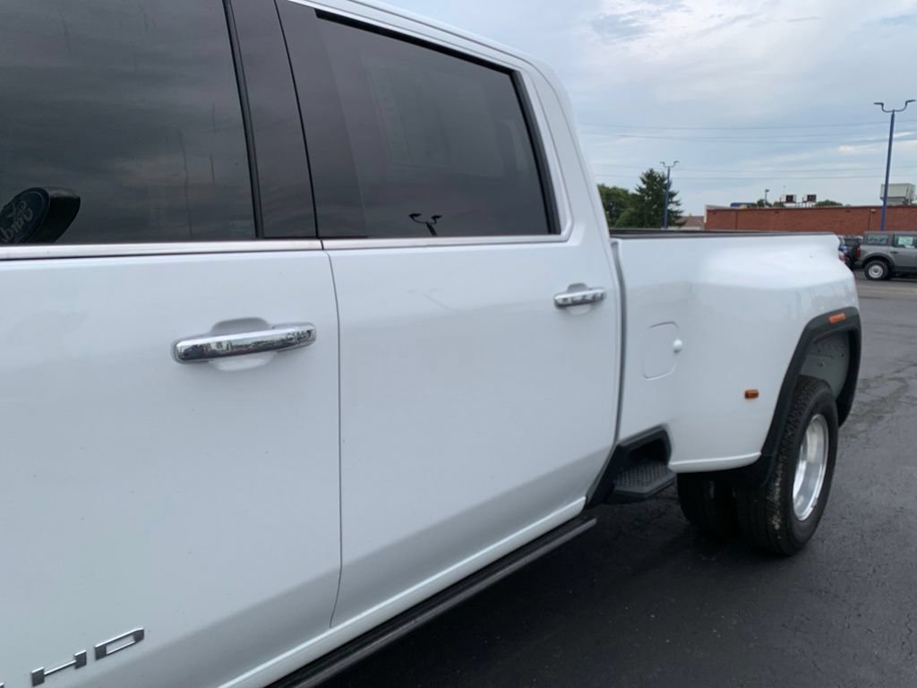 Used 2024 GMC Sierra 3500 Denali w/ Denali Reserve Package AWD/4WD image 16