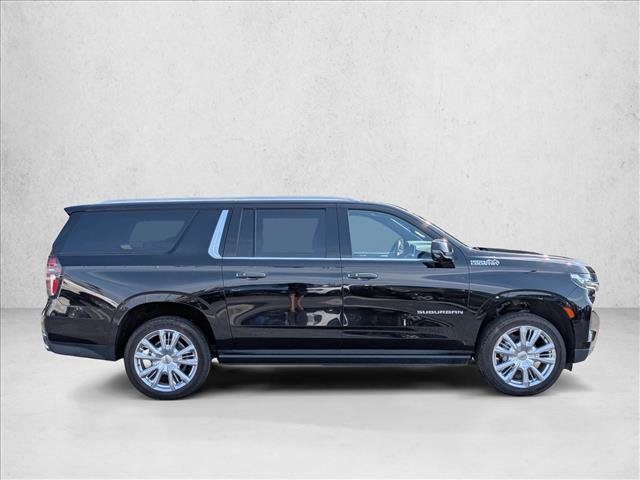 Used 2021 Chevrolet Suburban High Country w/ Premium Package AWD/4WD video 4