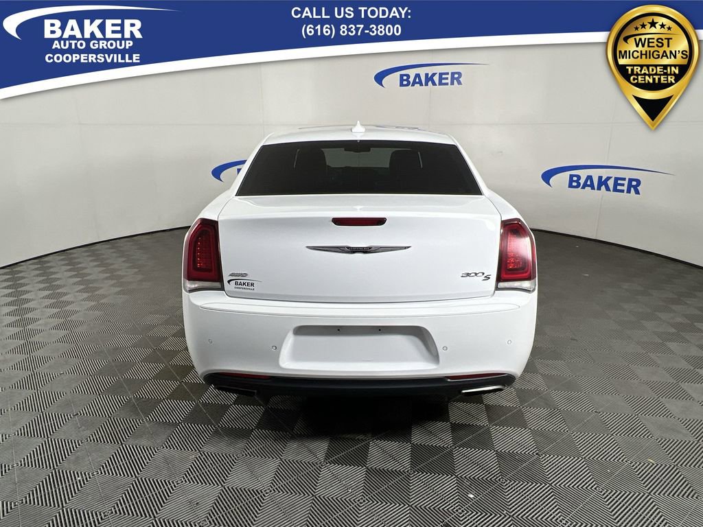 Used 2017 Chrysler 300 S w/ 300S Premium Group image 8