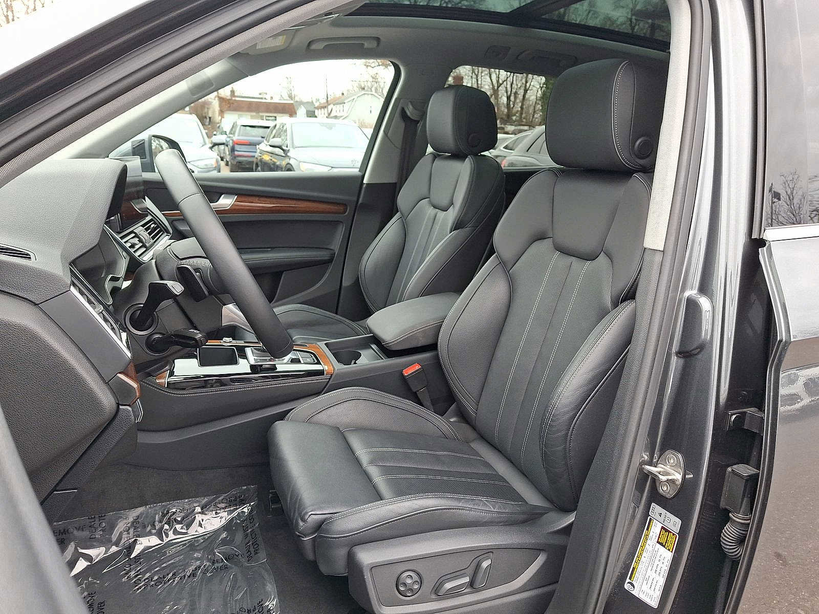 Certified 2023 Audi Q5 2.0T Premium Plus w/ Premium Plus Package image 11