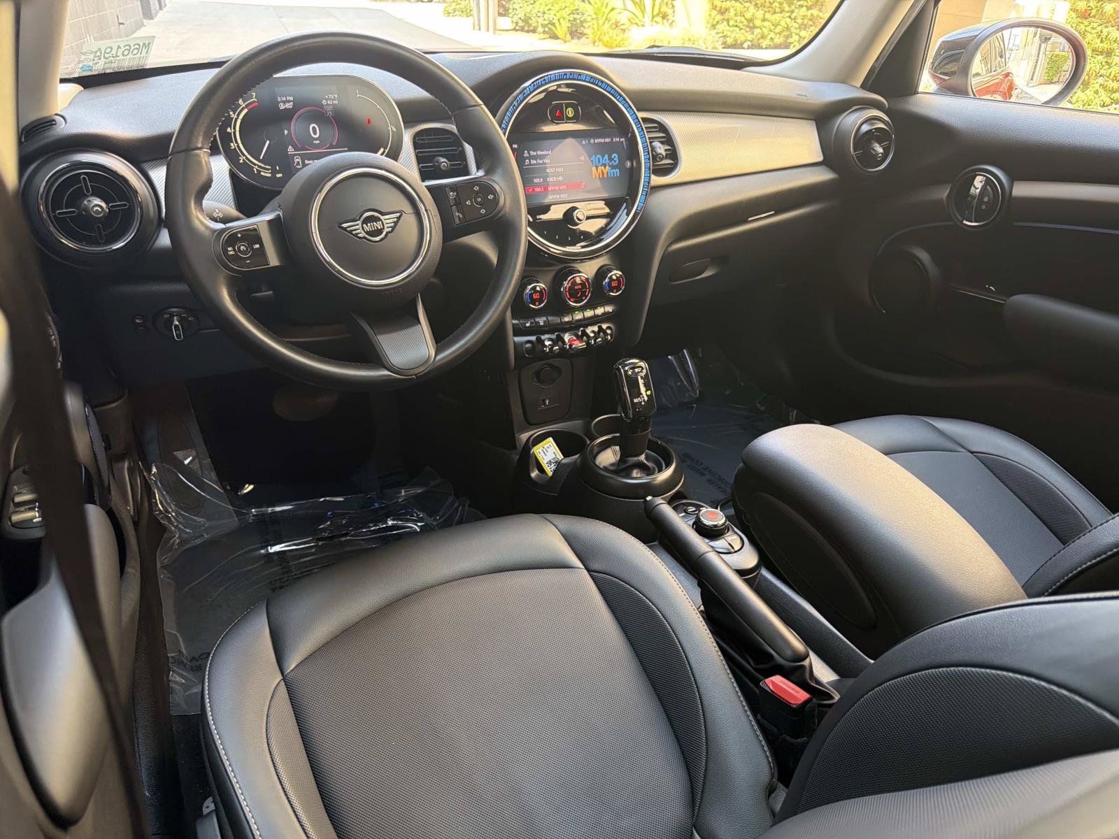 Used 2022 MINI Cooper 4-Door Hardtop FWD image 7