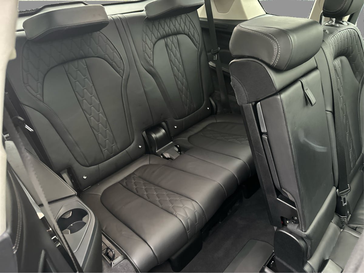 Used 2019 BMW X7 xDrive50i w/ Dynamic Handling Package AWD/4WD image 54