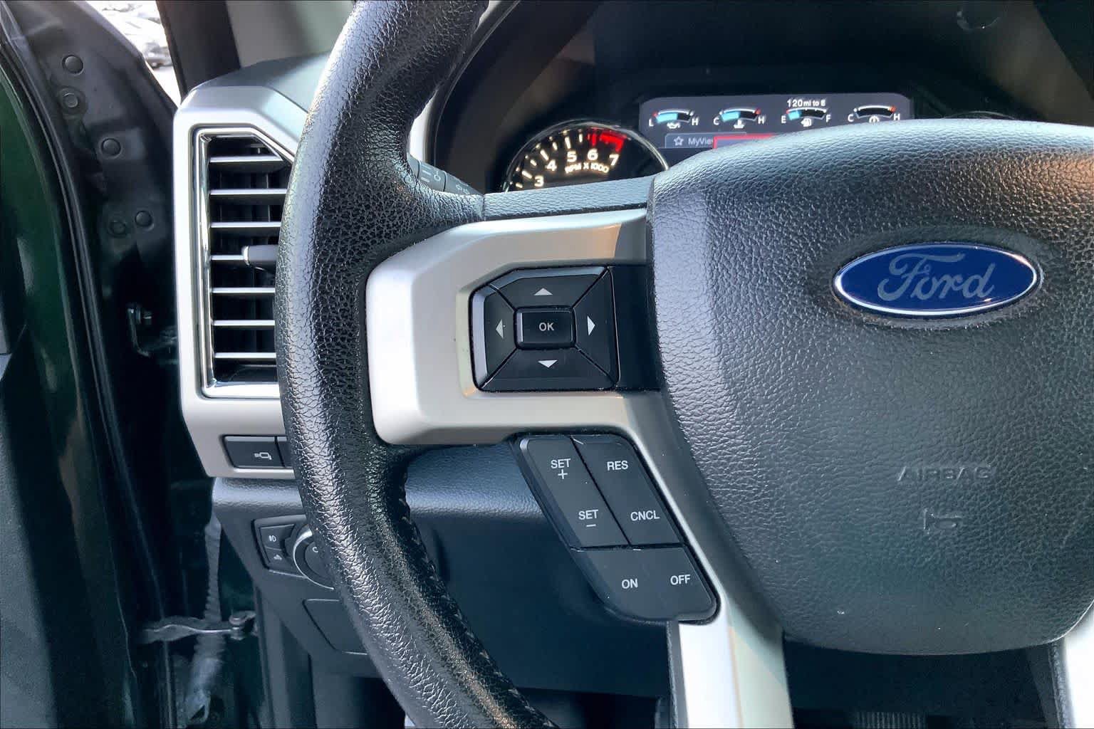 Used 2016 Ford F150 Lariat w/ Equipment Group 502A Luxury AWD/4WD image 19