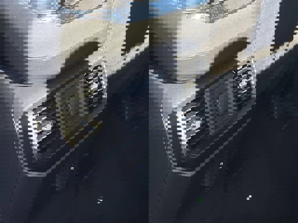 Used 2024 Ford F150 STX image 29