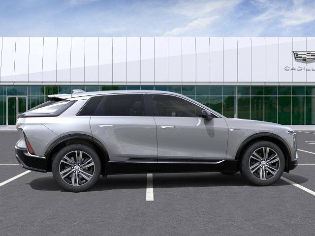New 2026 Cadillac Lyriq Luxury w/ LPO, Floor Liner Package AWD/4WD image 29