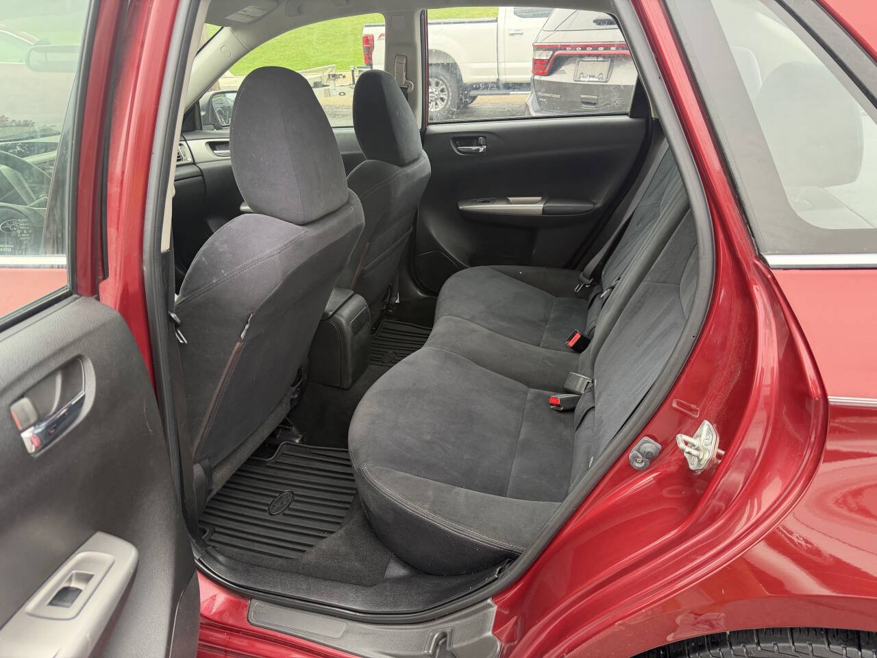 Used 2010 Subaru Impreza 2.5i AWD/4WD image 8