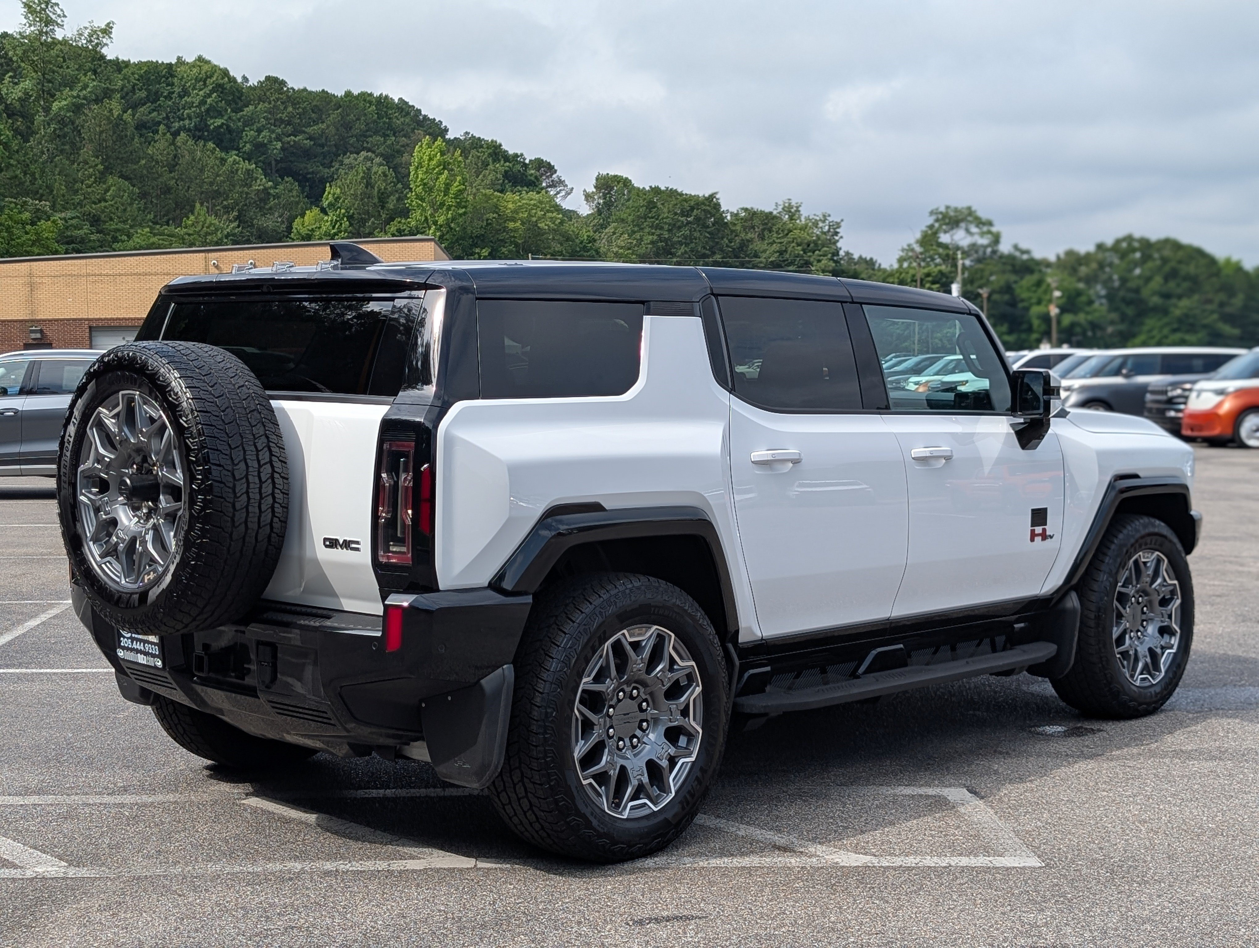 Used 2025 GMC Hummer EV 3X w/ LPO, Sport Package AWD/4WD image 9