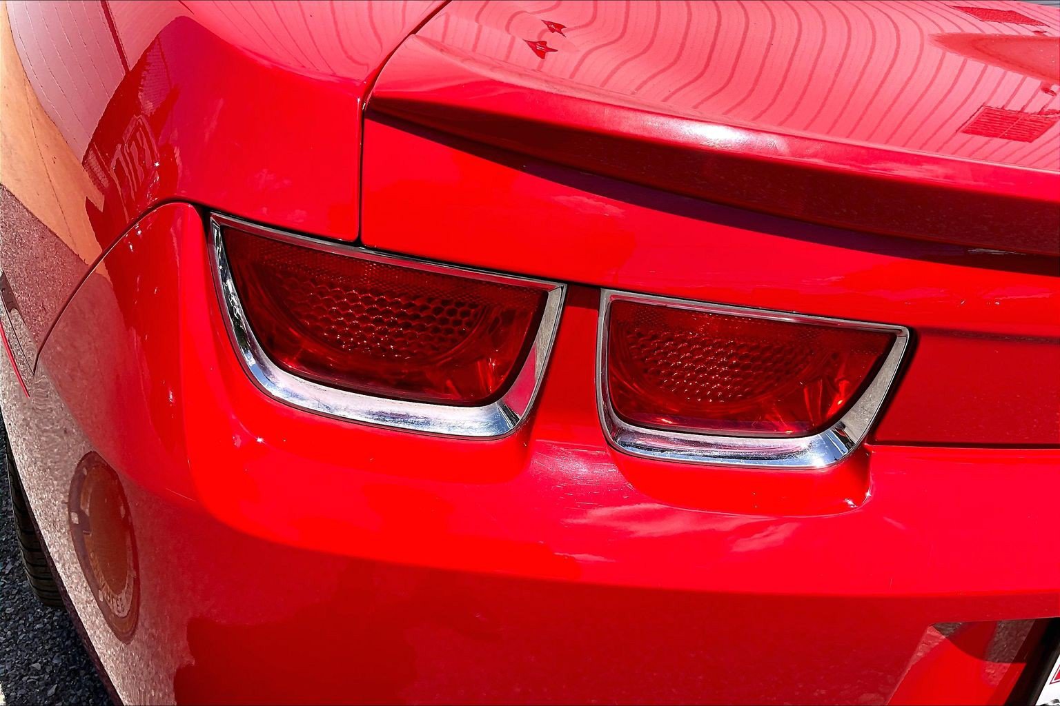 Used 2011 Chevrolet Camaro SS RWD image 33