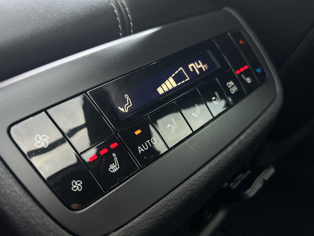 Used 2023 Nissan Pathfinder Platinum image 20