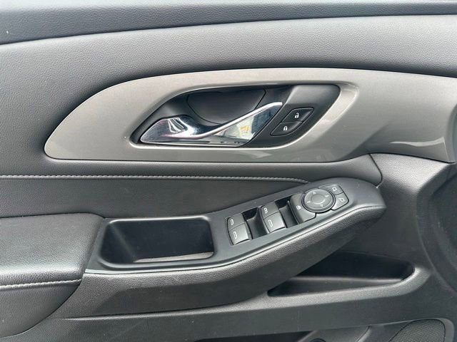 Certified 2023 Chevrolet Traverse LT AWD/4WD image 3