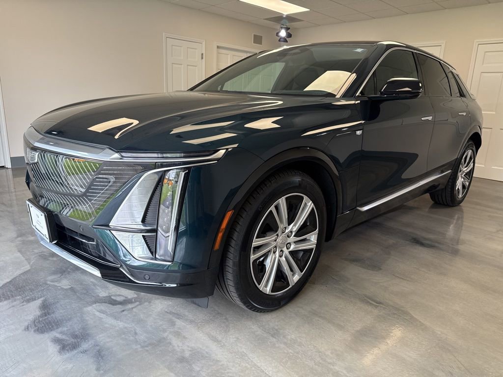 Certified 2024 Cadillac Lyriq Tech AWD/4WD image 5