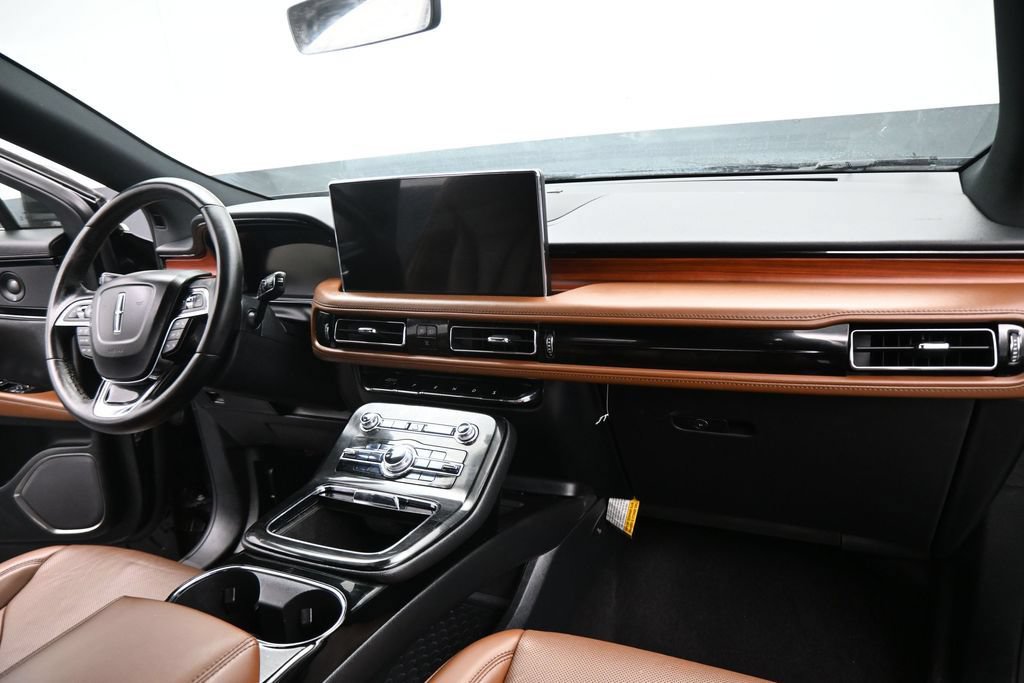 Used 2023 Lincoln Nautilus Reserve w/ Luxury Package FWD image 6
