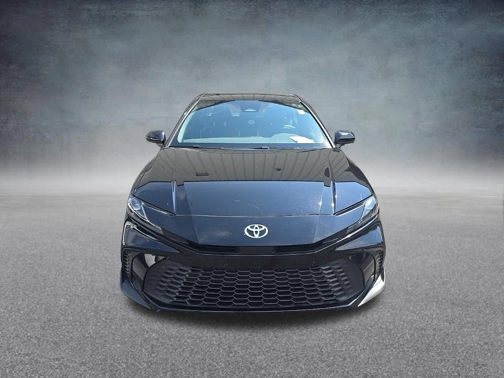Used 2025 Toyota Camry SE FWD image 4