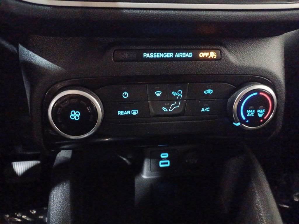 Used 2022 Ford Escape SE image 16