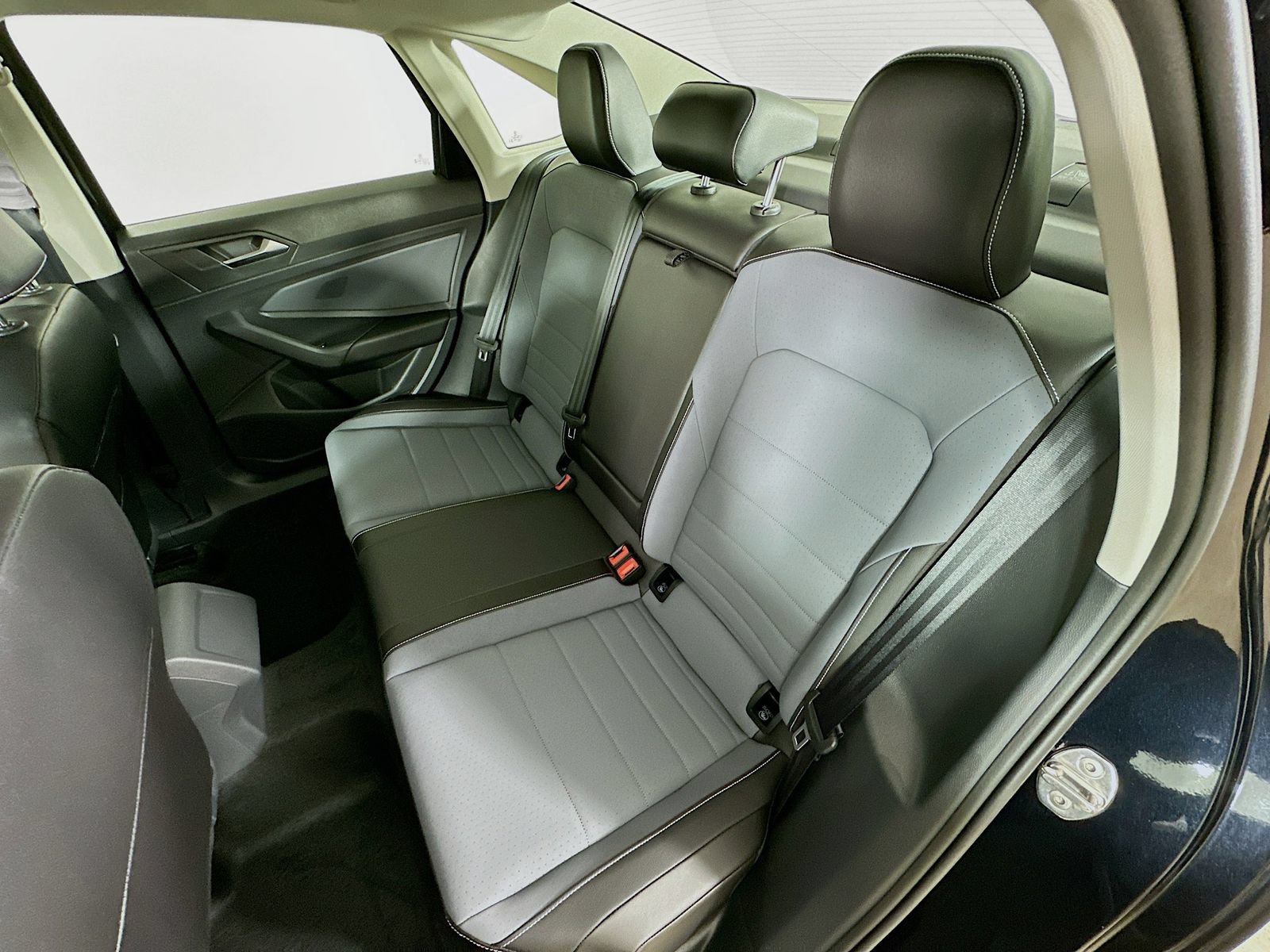 New 2026 Volkswagen Jetta SE FWD image 35