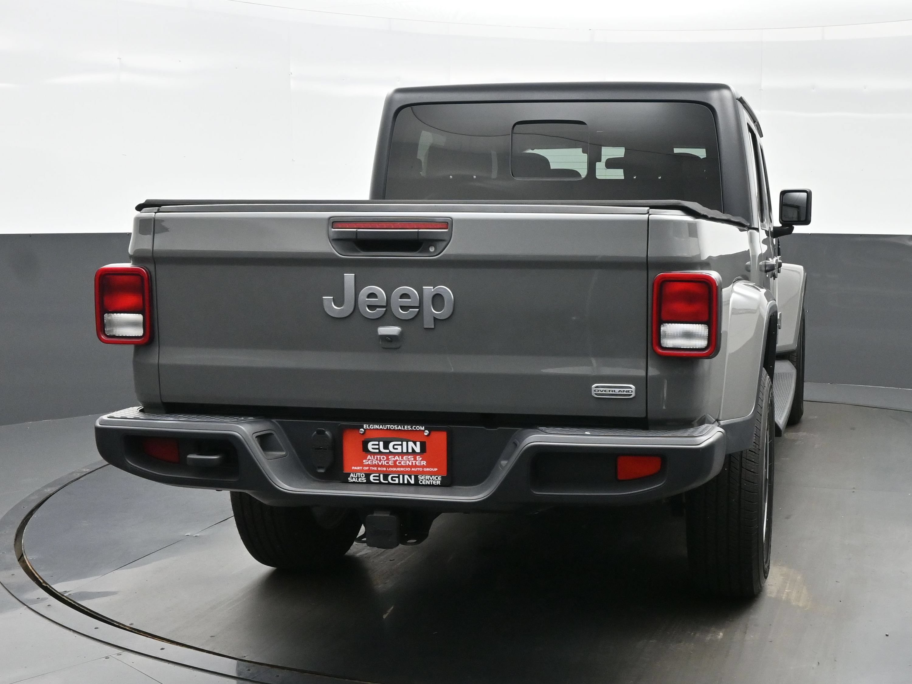 Used 2021 Jeep Gladiator Overland w/ Trailer Tow Package AWD/4WD image 5