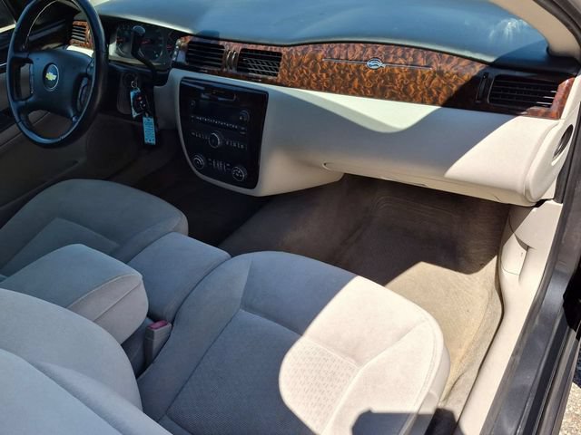 Used 2013 Chevrolet Impala LT FWD image 23