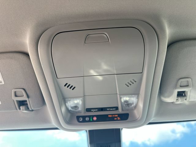 Used 2024 Chevrolet Equinox LT w/ LPO, Floor Liner Package FWD image 41