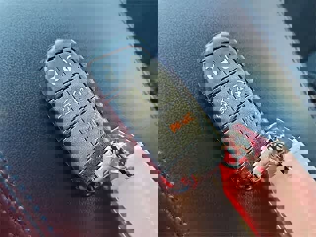 Used 2019 Jeep Grand Cherokee Altitude image 34