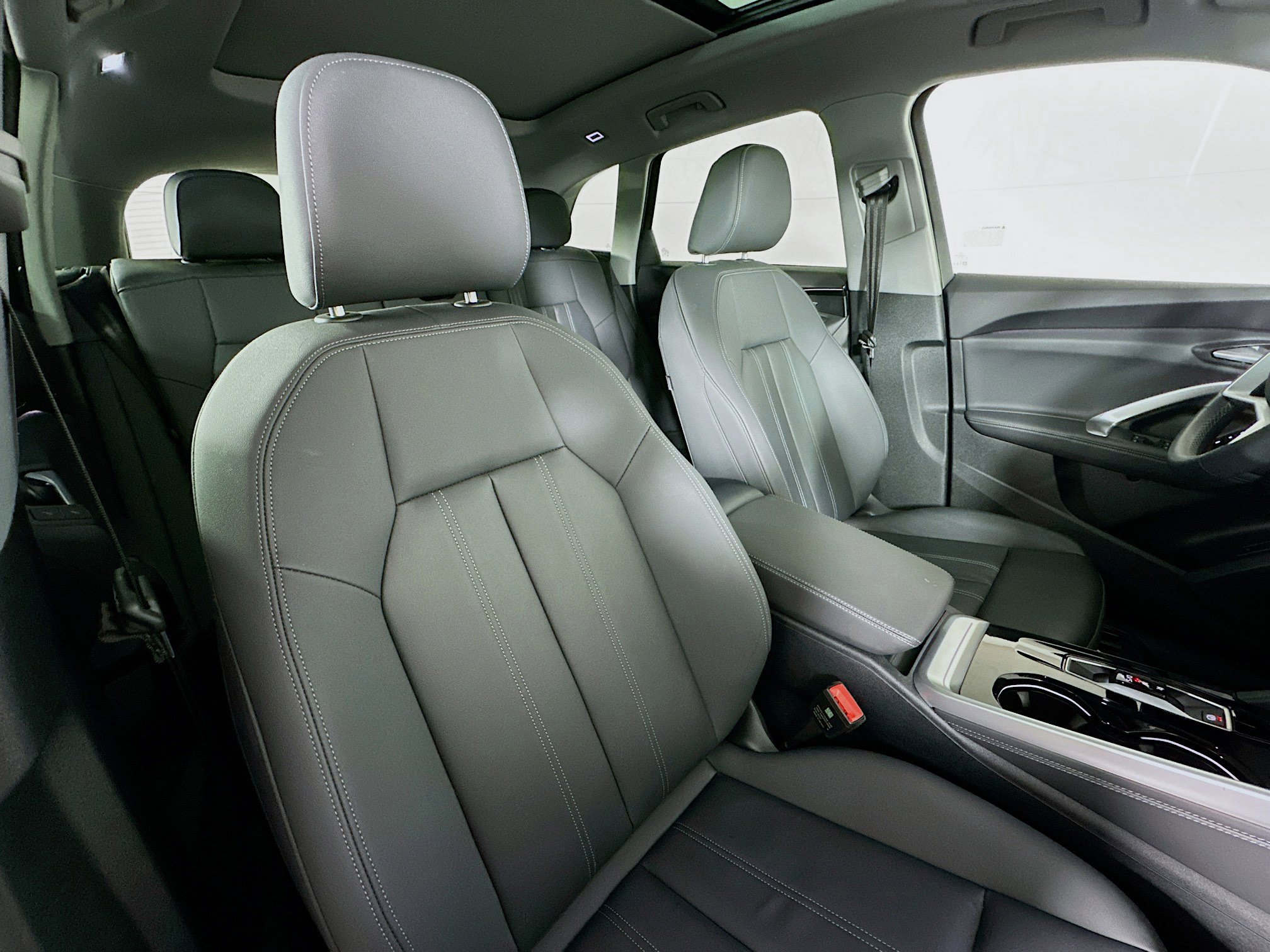 Used 2025 Audi Q5 Premium Plus w/ Premium Plus image 28