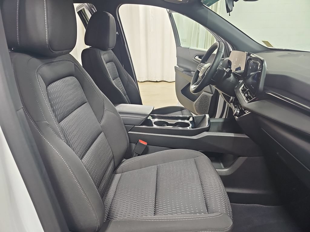 Certified 2025 Chevrolet Equinox LT AWD/4WD image 13