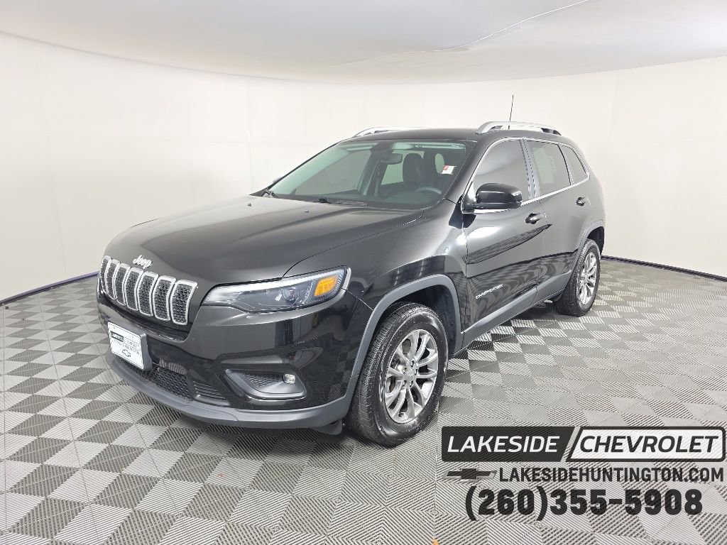Used 2019 Jeep Cherokee Latitude Plus w/ Comfort/Convenience Group AWD/4WD image 1
