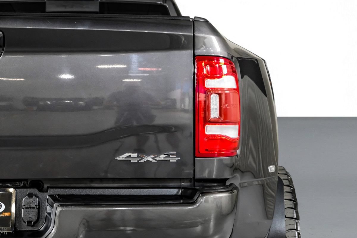 Used 2024 RAM 3500 Laramie AWD/4WD image 42