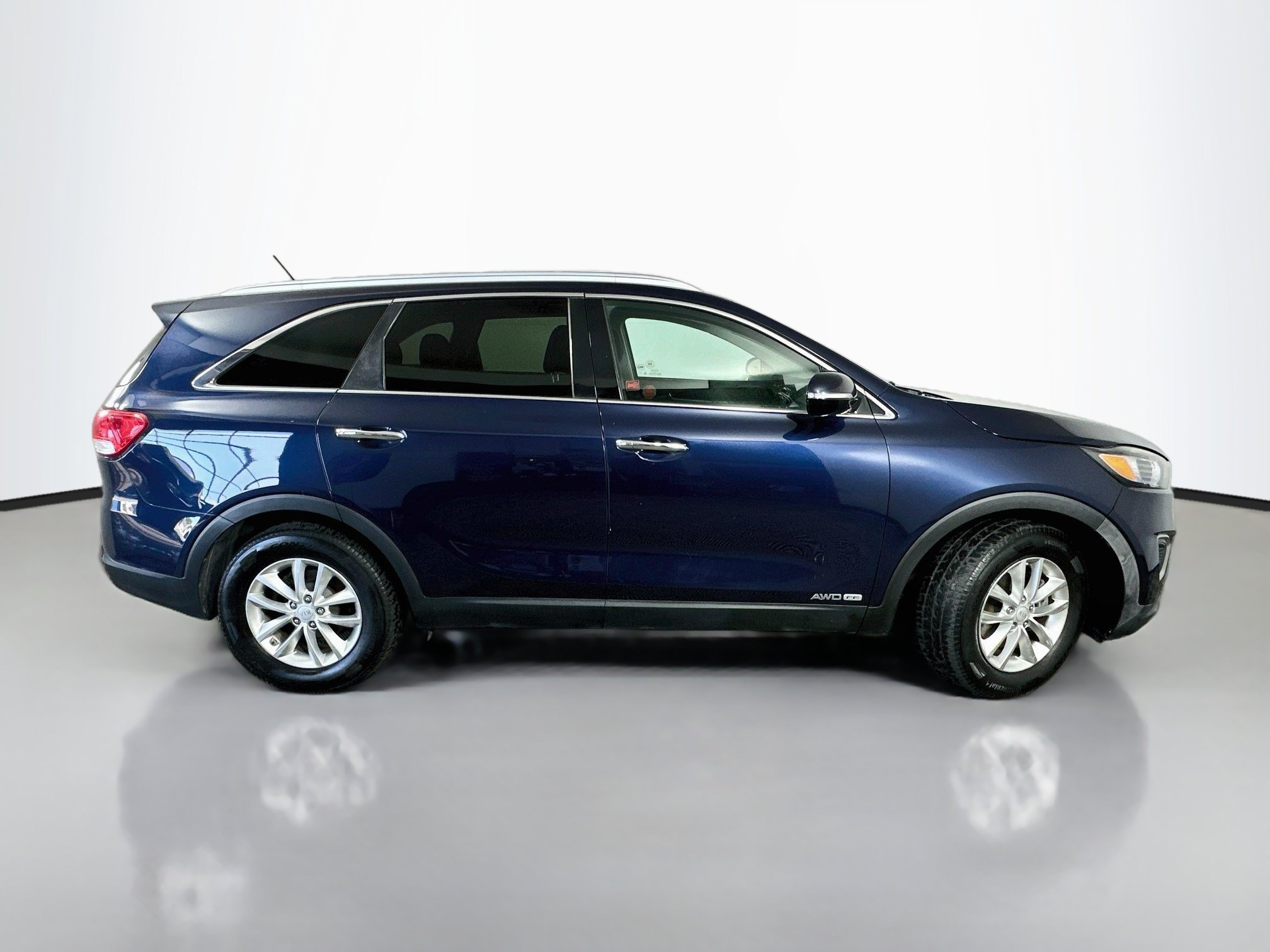 Used 2016 Kia Sorento LX AWD/4WD image 8
