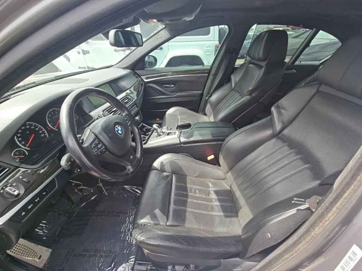 Used 2013 BMW M5 RWD image 7