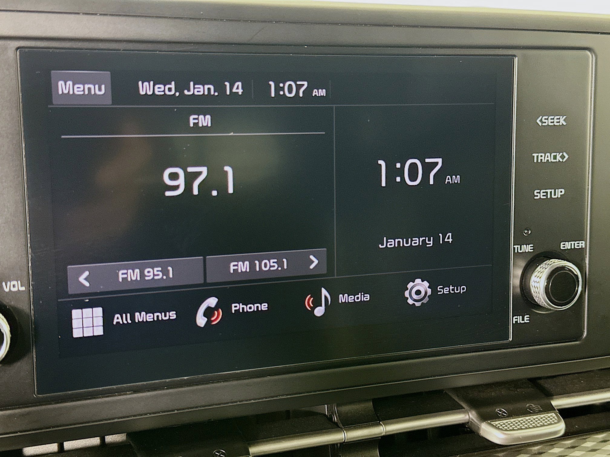 Used 2024 Kia Carnival LX image 21