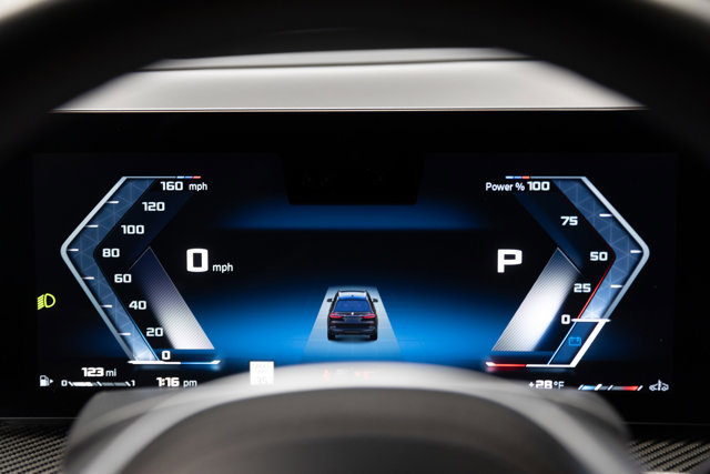 Used 2024 BMW X7 M60i w/ Executive Package image 89