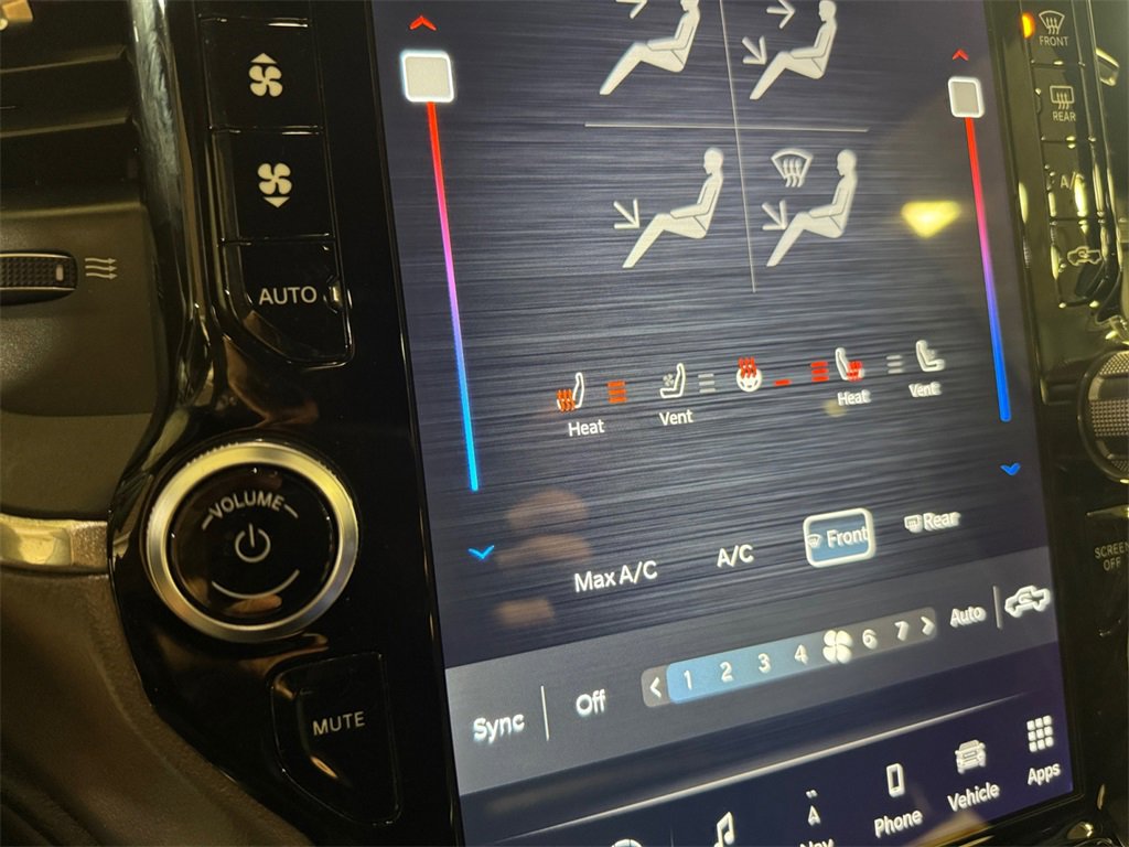 Used 2023 RAM 1500 Laramie image 30