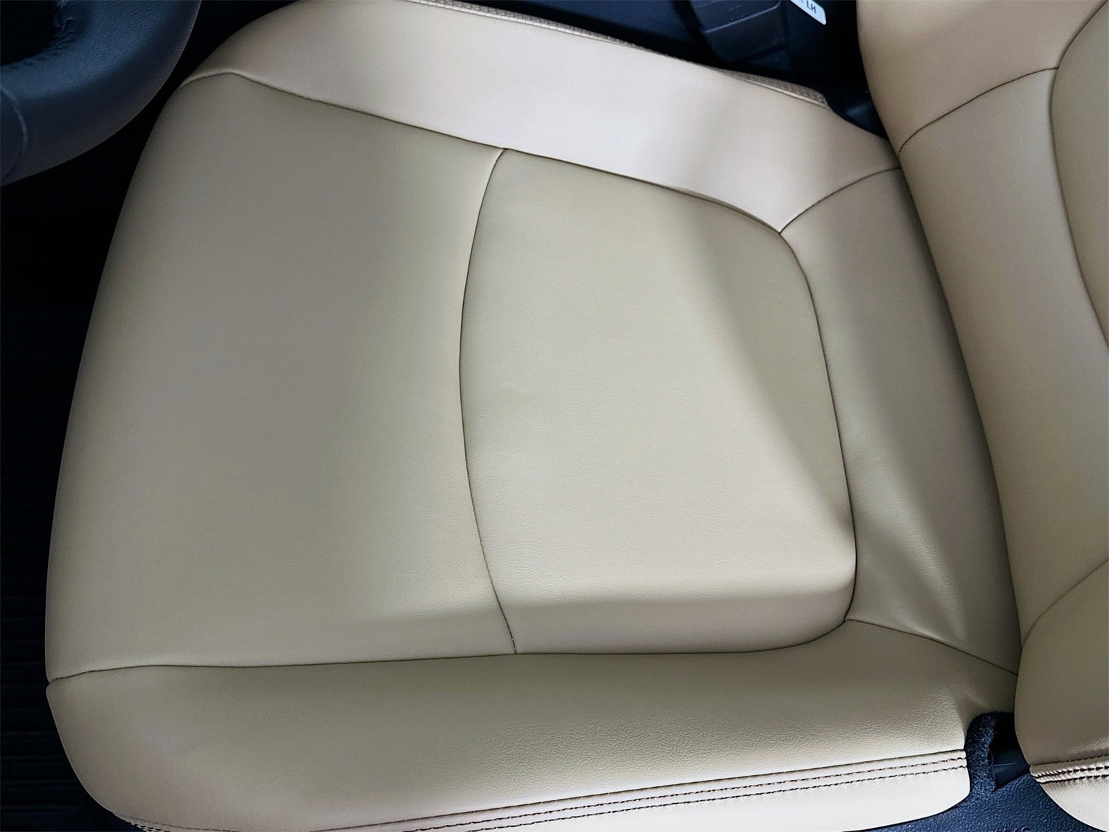 New 2025 Toyota RAV4 XLE Premium image 20