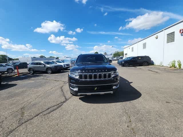 Certified 2024 Jeep Wagoneer L Series II w/ Flexible Seating Group AWD/4WD image 5