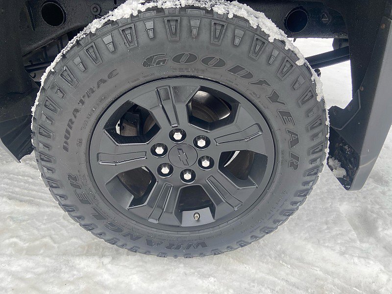 Used 2018 Chevrolet Silverado 1500 LT w/ Midnight Edition image 20