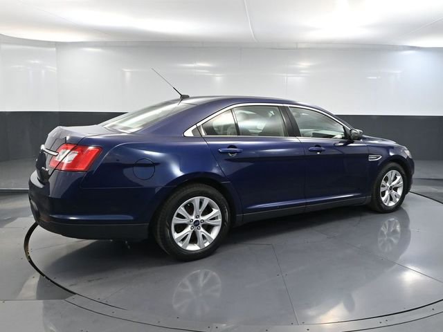 Used 2011 Ford Taurus SEL w/ 201A Rapid Spec Order Code image 4