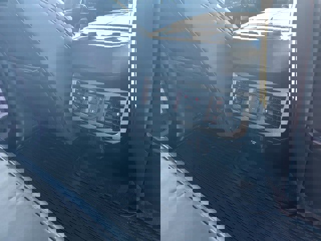 Used 2025 Ford F450 Platinum w/ FX4 Off-Road Package image 16