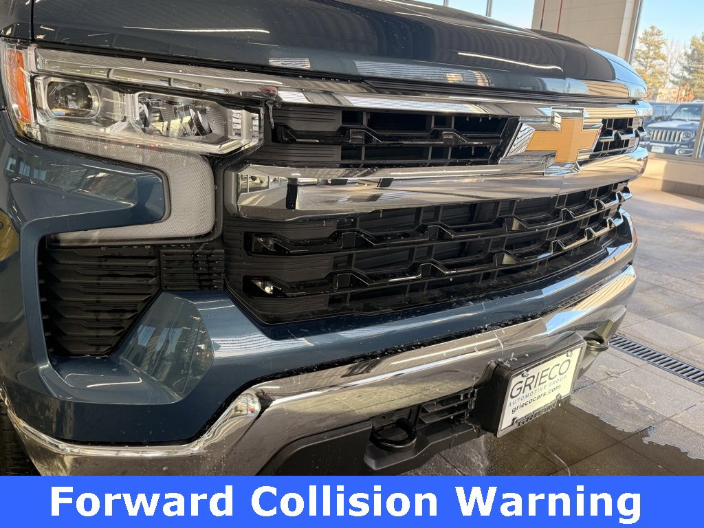 Used 2024 Chevrolet Silverado 1500 LT image 3